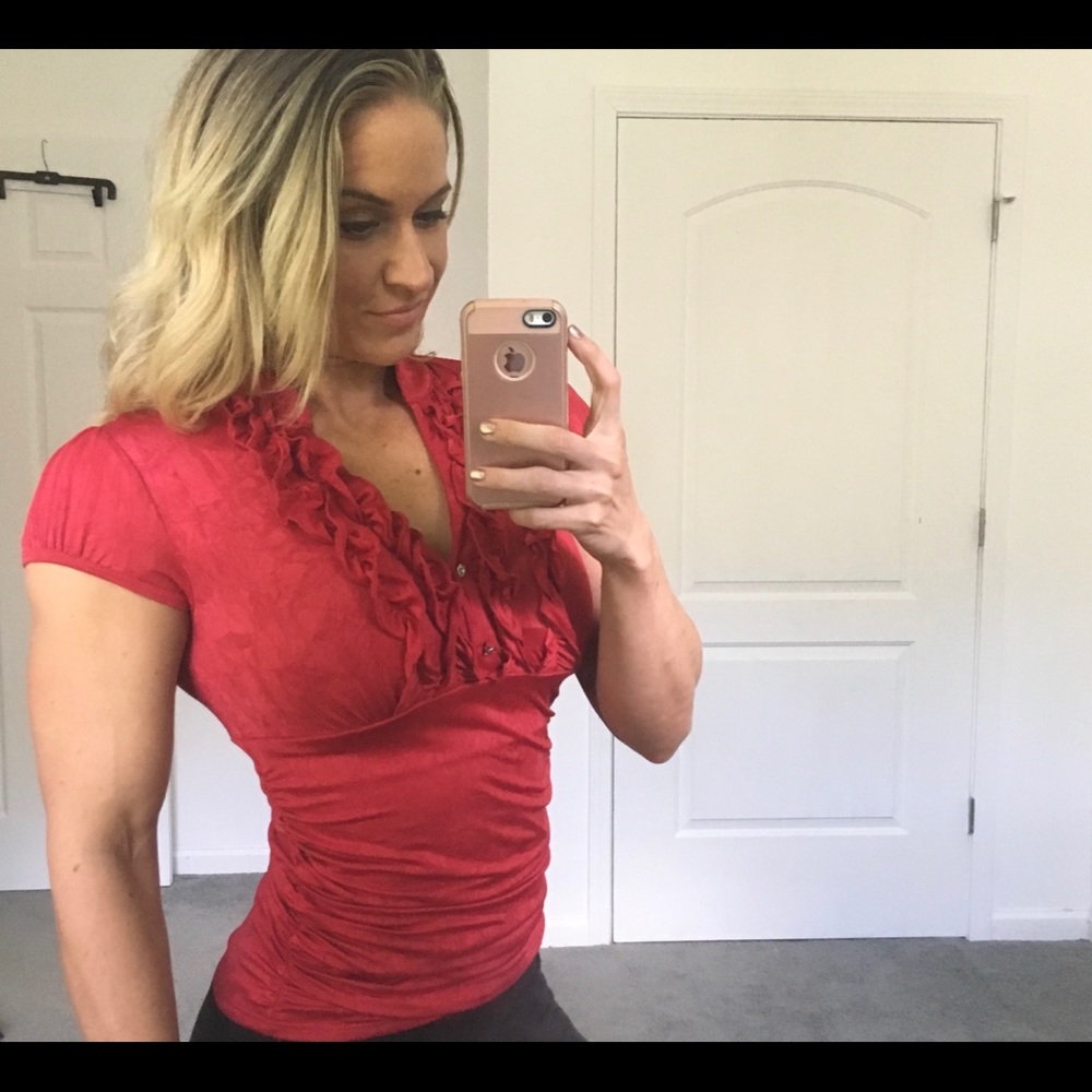 Ruched stretchy holiday shirt
